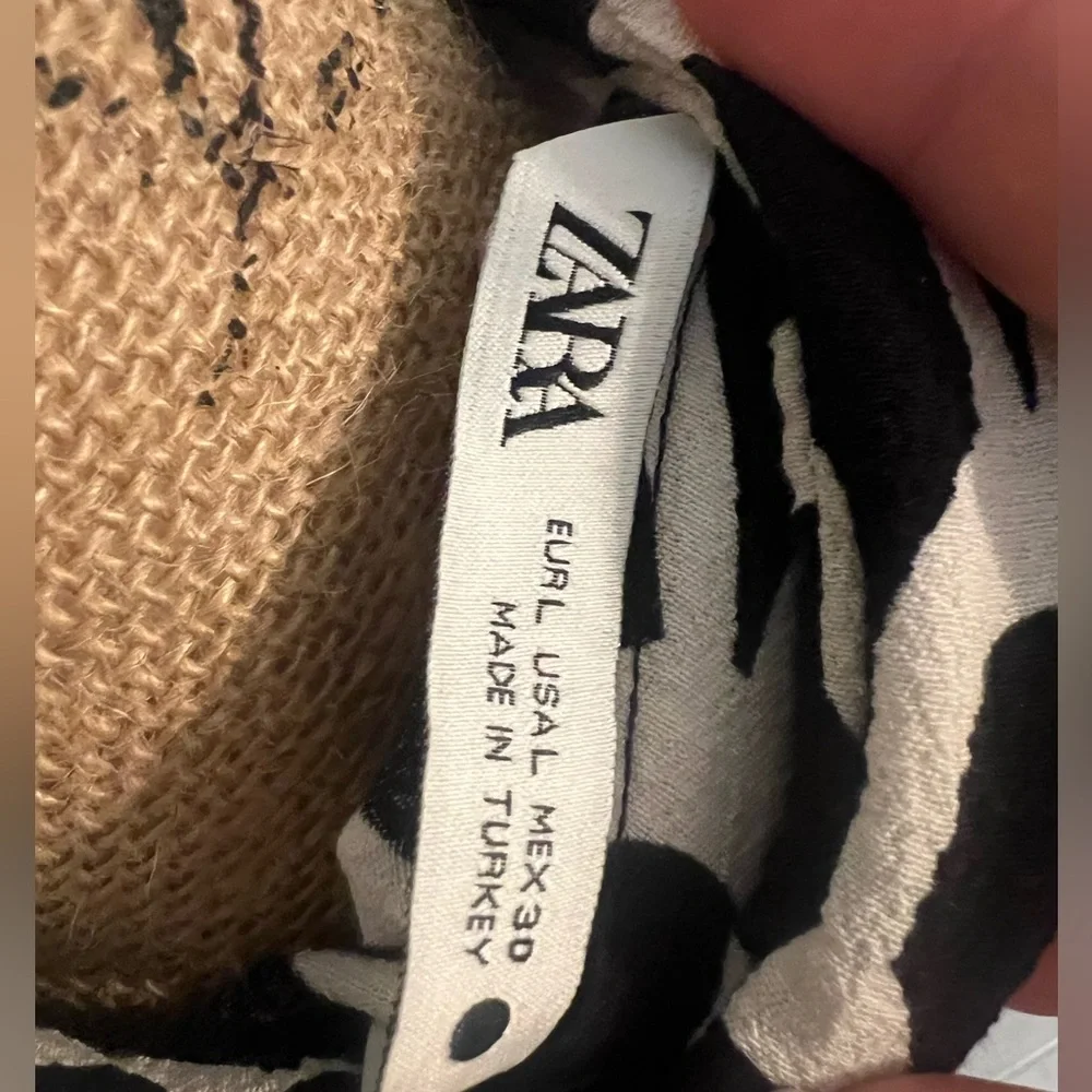 Zara Monochrome Abstract Dress - Picture 3 of 5